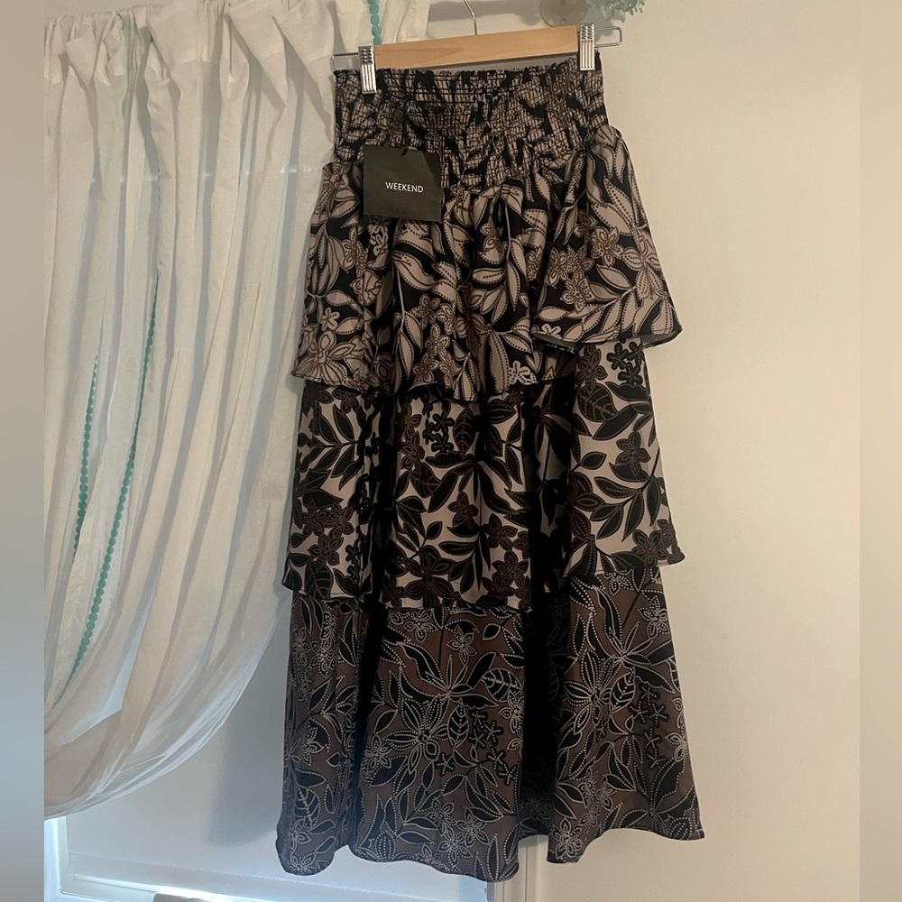 NWT WEEKEND TIERED MAXI SKIRT
